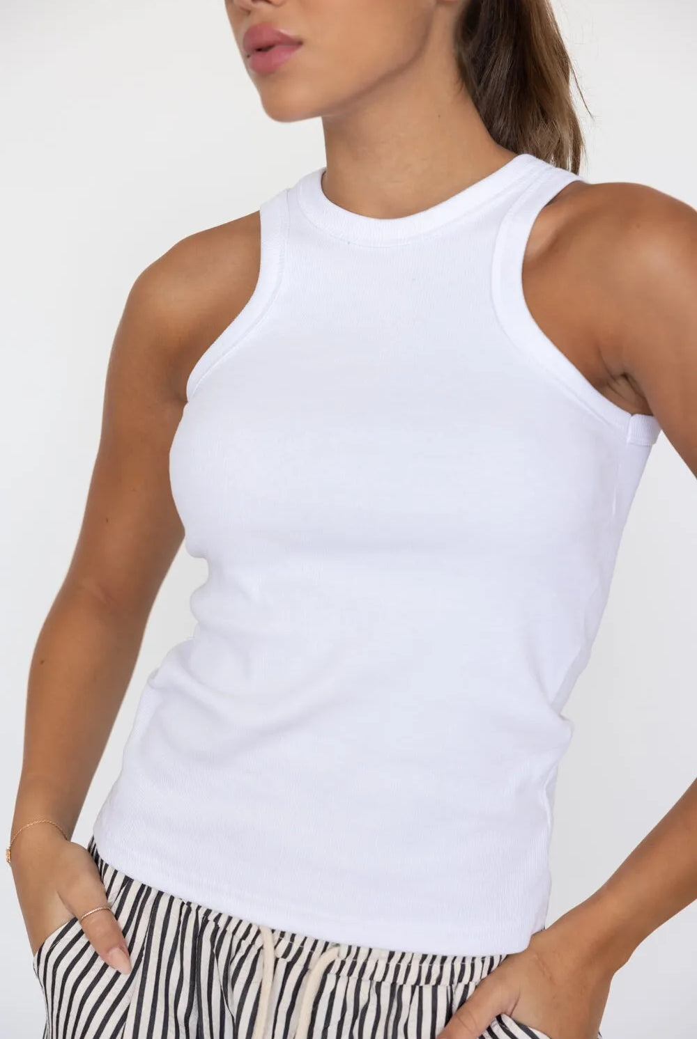 גופיית אלחנדרו TwentySix White One Size