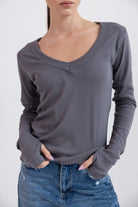 חולצת בייסיק וי כפפה TwentySix