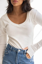 חולצת בייסיק וי כפפה TwentySix