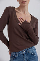 חולצת בייסיק וי כפפה TwentySix Brown One Size