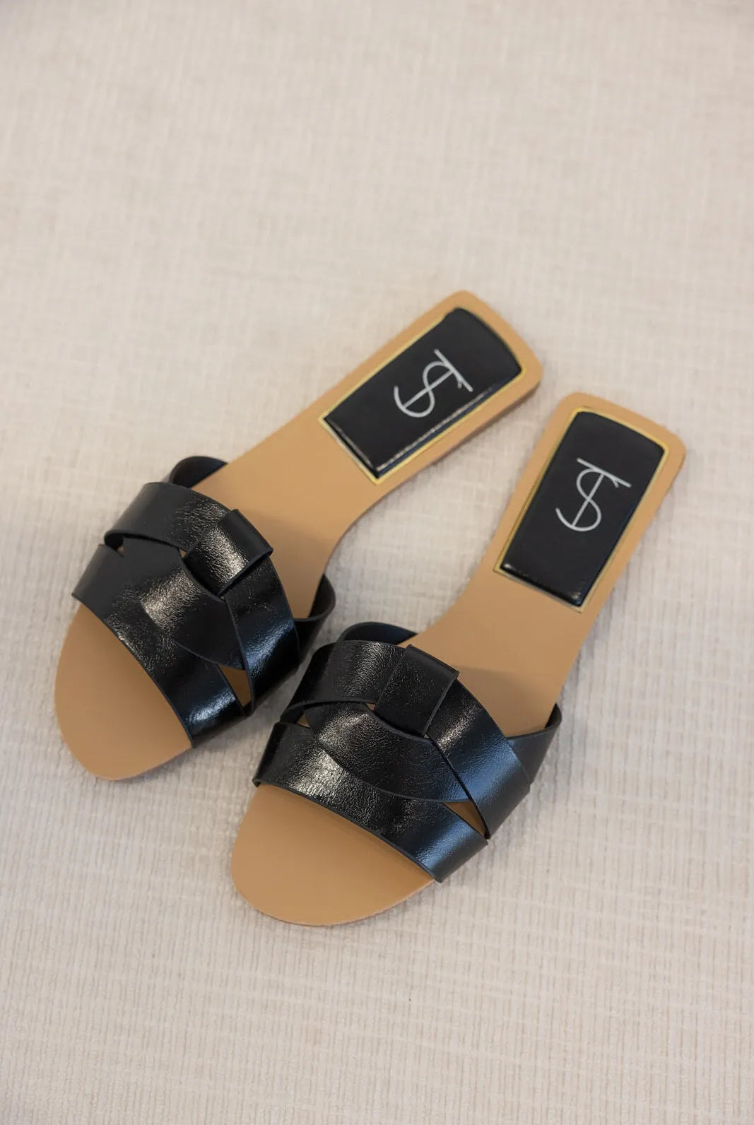 כפכף מיי שחור TwentySix