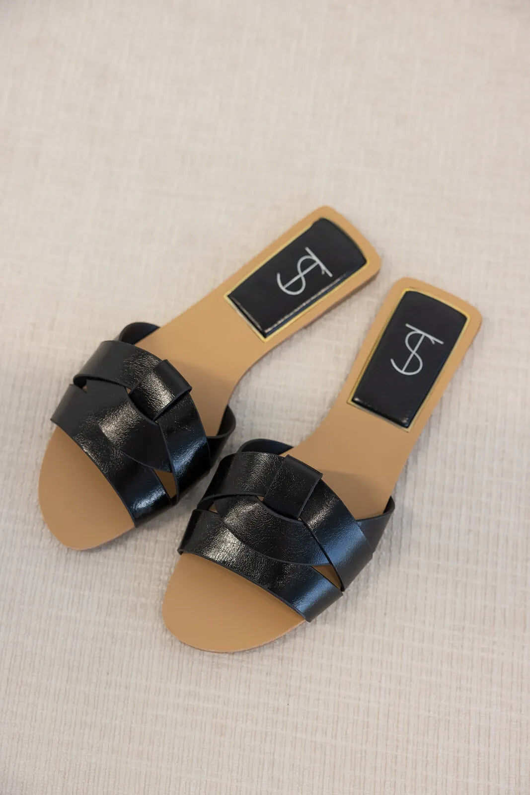 כפכף מיי שחור TwentySix