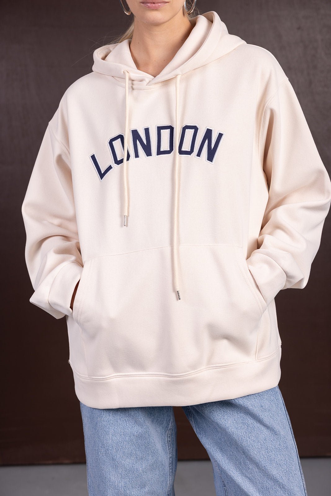 סווטשירט LONDON | קרם - TwentySix