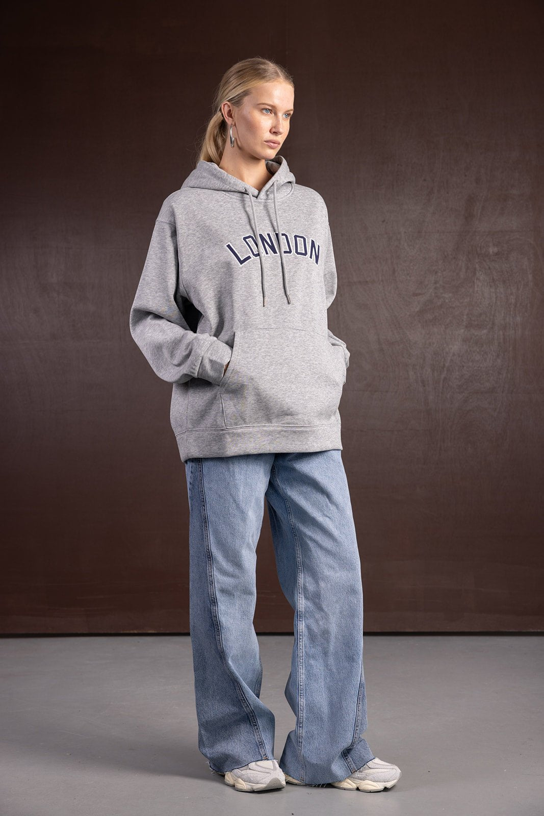 סווטשירט LONDON | אפור - TwentySix