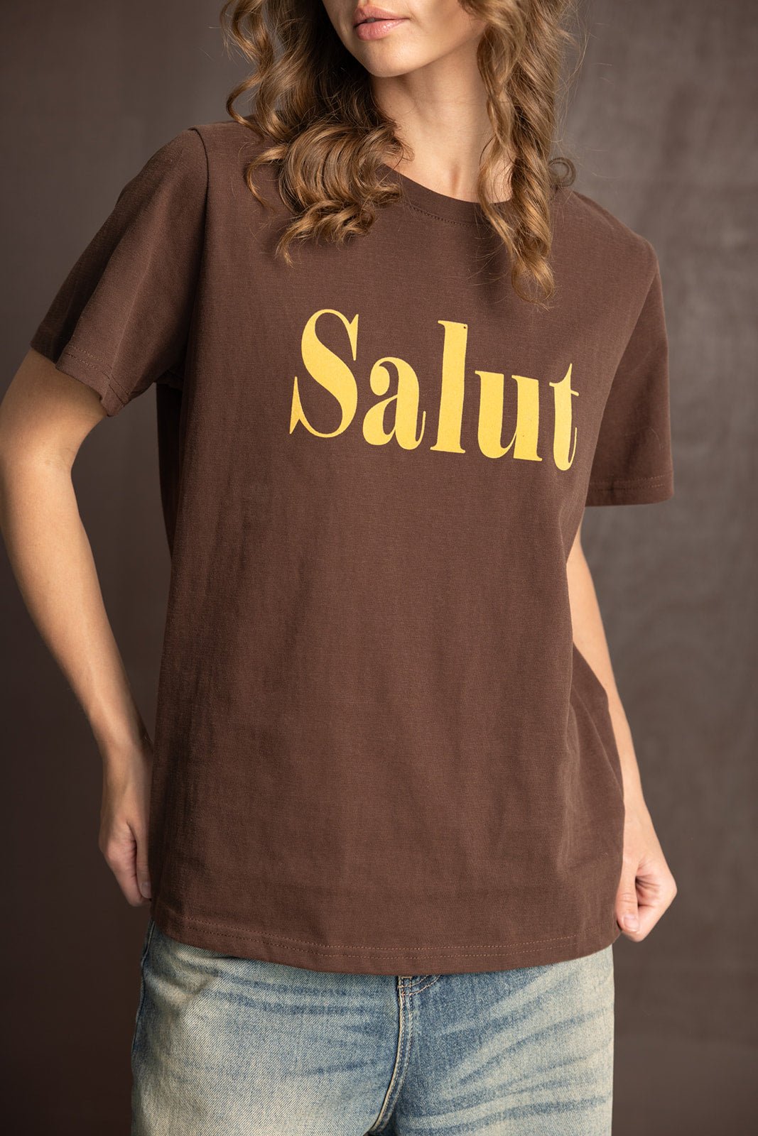 חולצת טי שוקולד לנשים עם הדפס כתום Salut, אופנה צעירה, ג'ינס בהיר