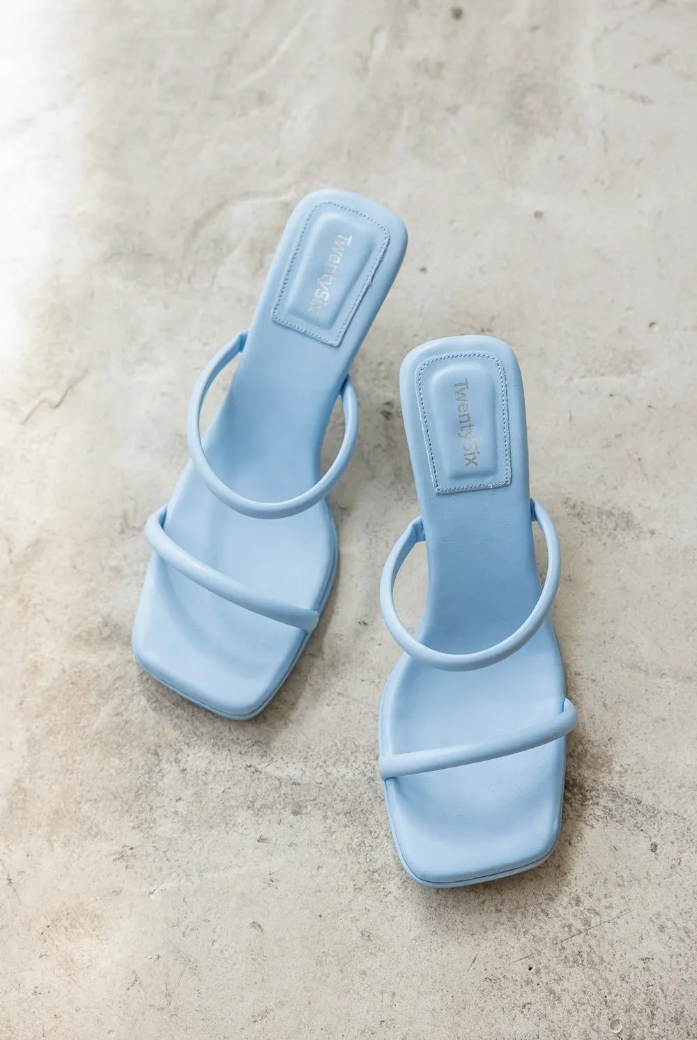 סנדל מרשל תכלת TwentySix