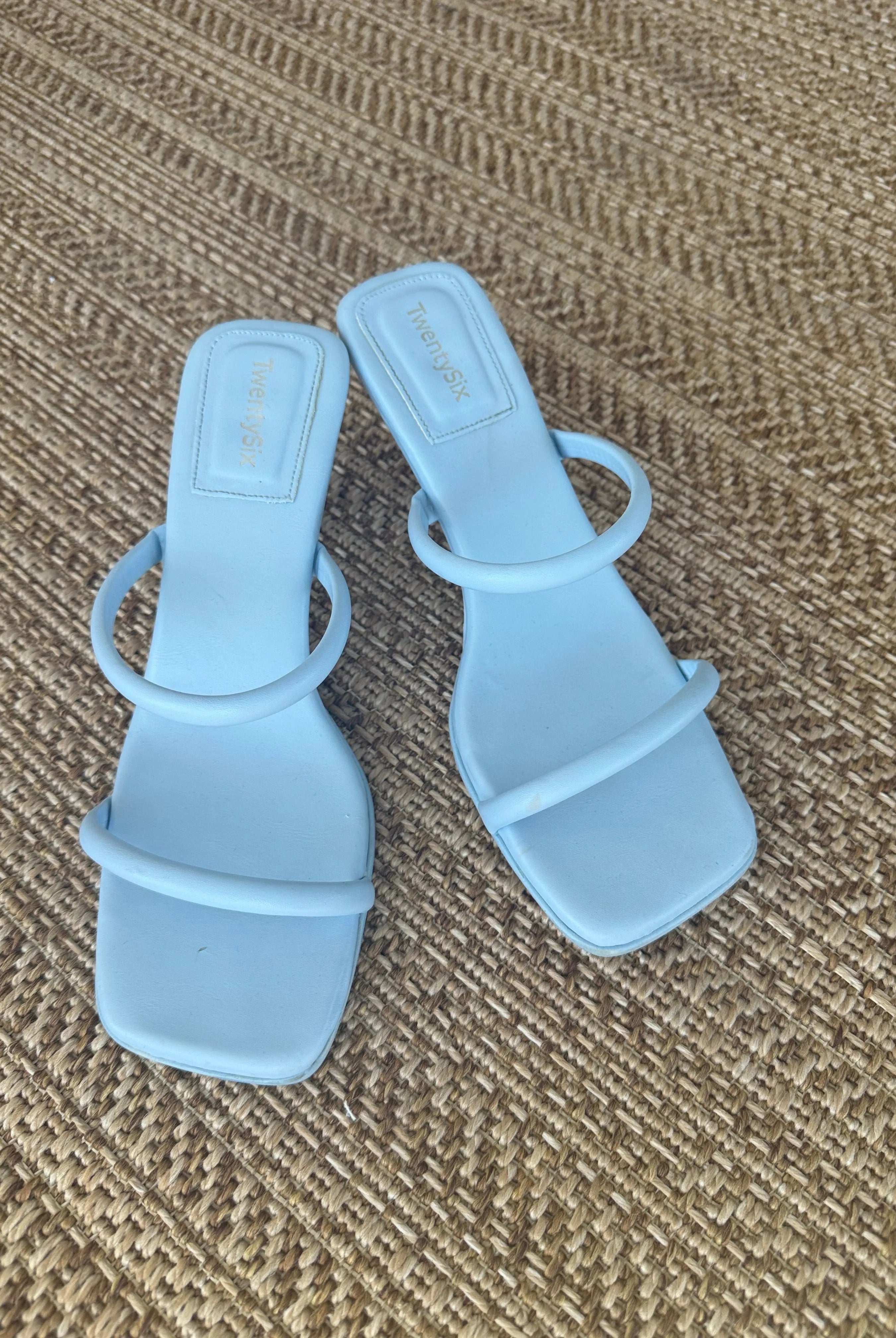 סנדל מרשל תכלת TwentySix