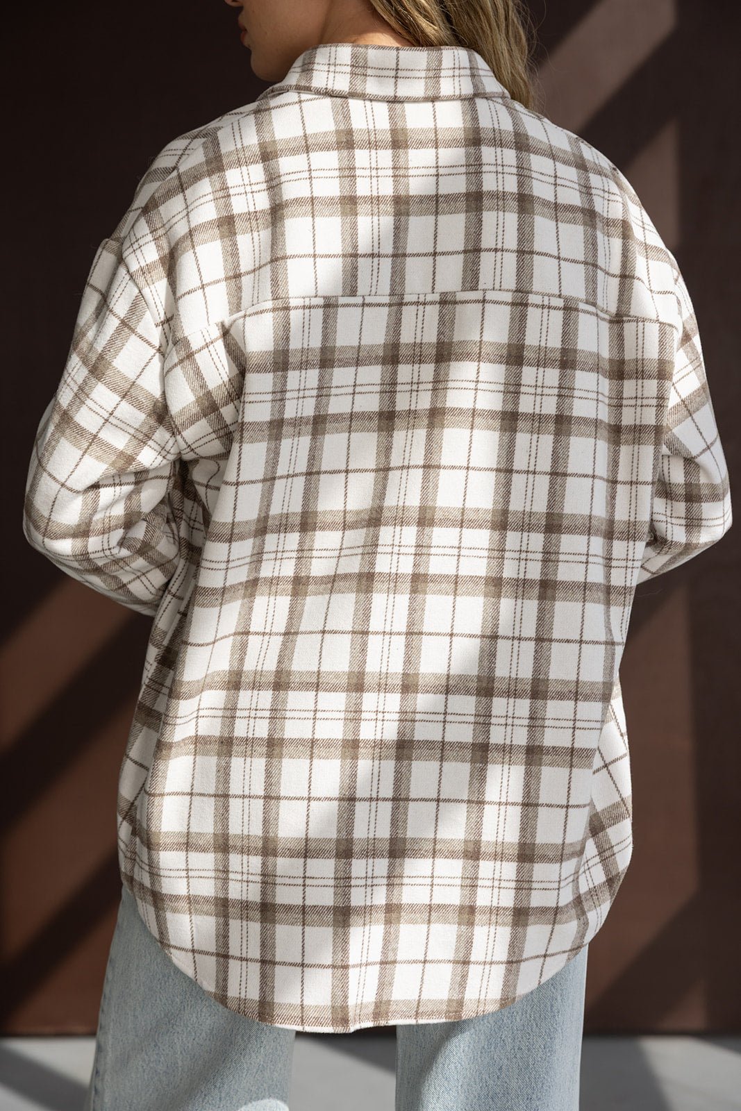 חולצה משובצת לנשים בגוני בז' חום, שרוולים ארוכים, בד פלנל, סטייל קז'ואל אופנתי