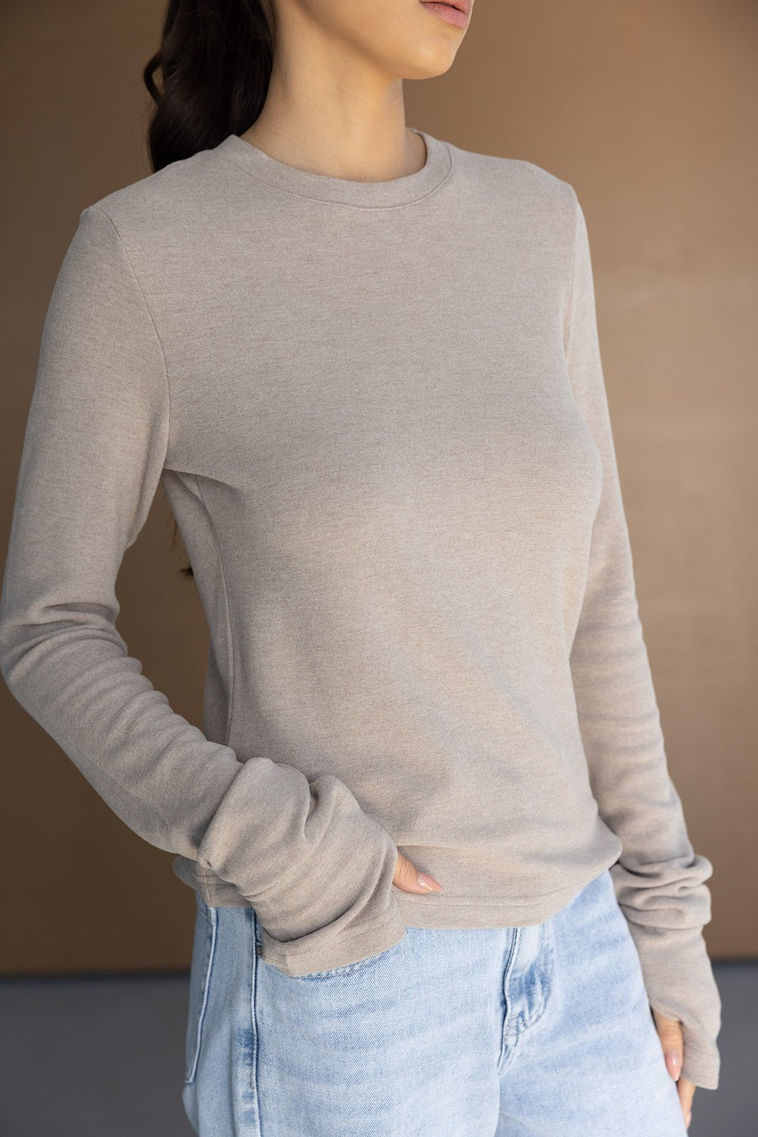 חולצת נשים קז'ואל ארוכת שרוולים בצבע בז', ג'ינס תכלת, אופנת נשים צעירה