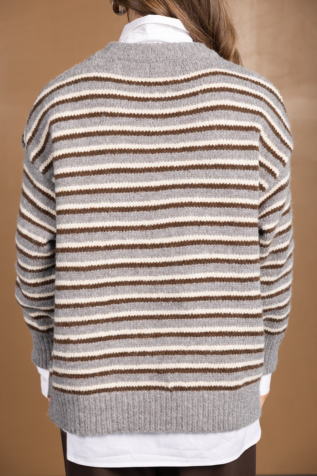 סוודר נשים פסים אפור ולבן עם חום, גזרה רחבה, חורף אופנה לנערות