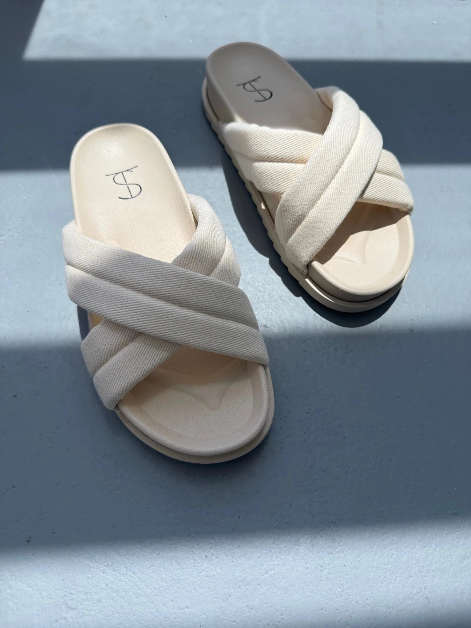 כפכף ג'ינס איקס בז' TwentySix