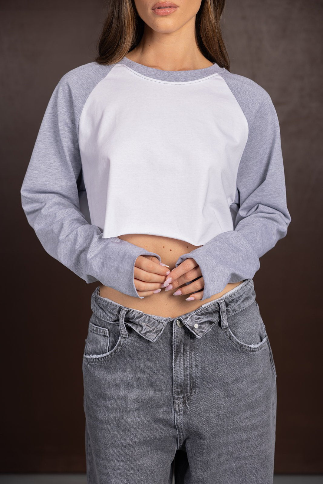 חולצת קרופ ג'סי | אפורה - TwentySix