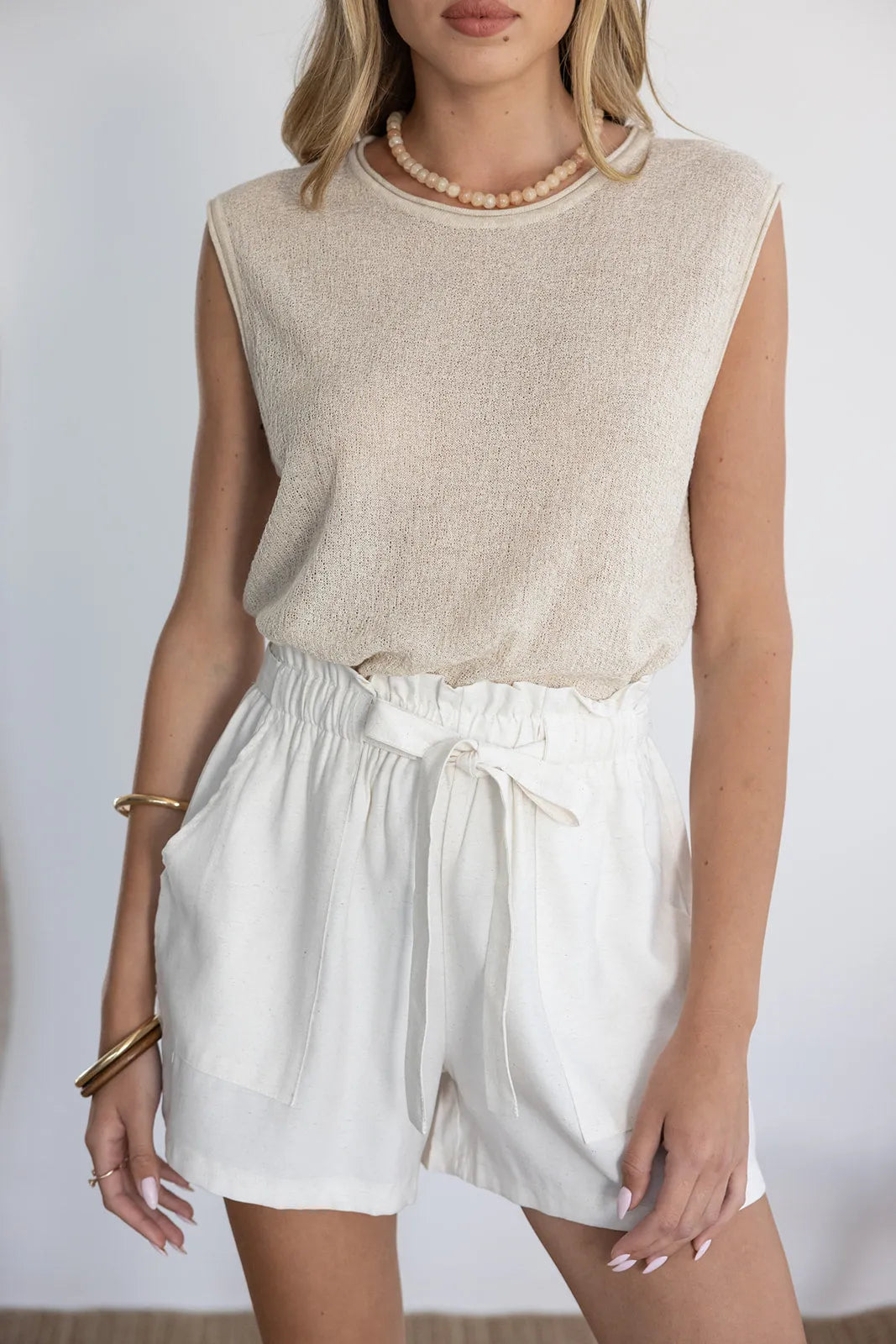 מכנסי שורטס פשתן לנשים – נוחות וסטייל באותה נשימה