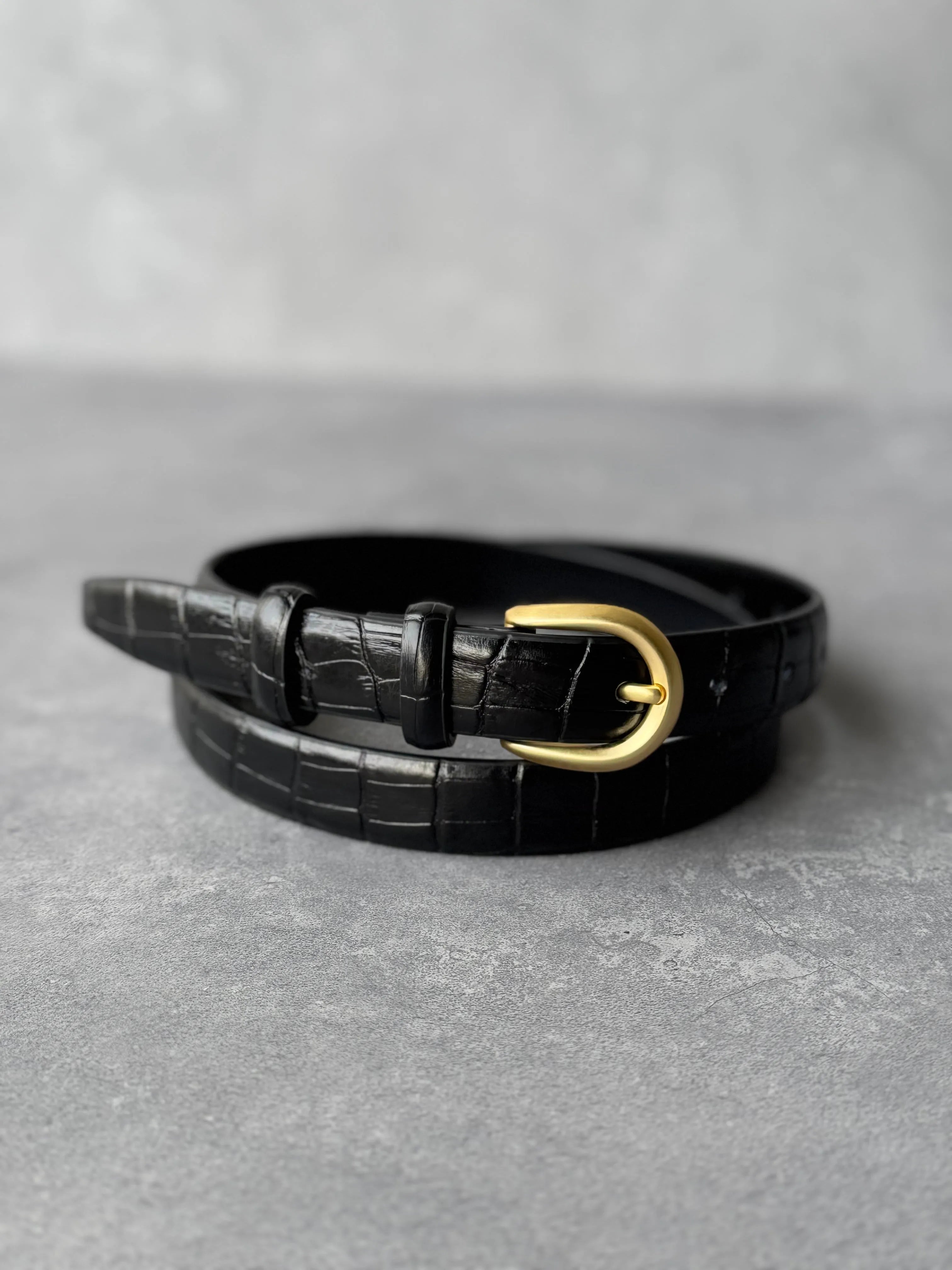 חגורת עור נחש שחורה TwentySix 