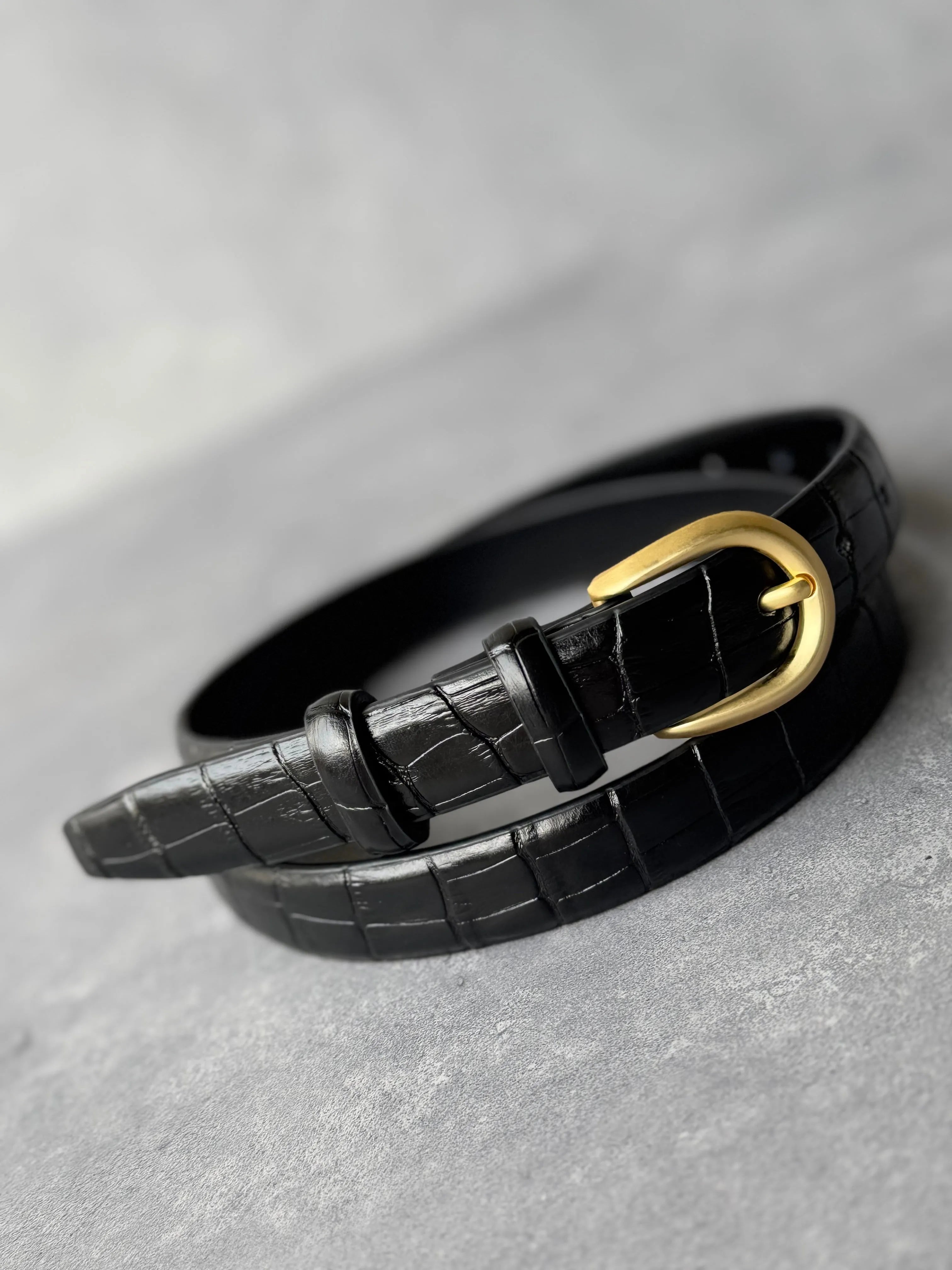 חגורת עור נחש שחורה TwentySix 