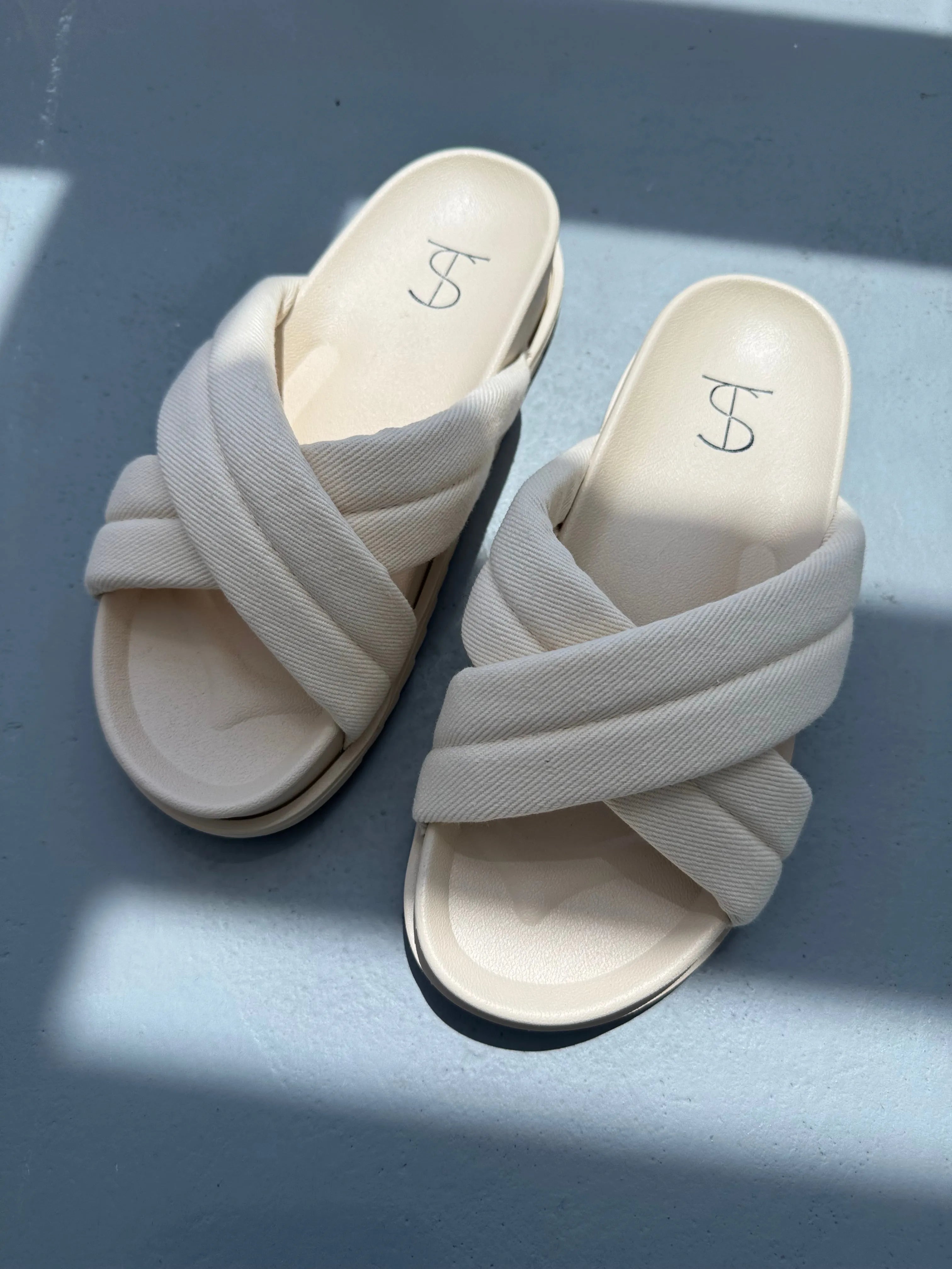 כפכף ג'ינס איקס בז' TwentySix 