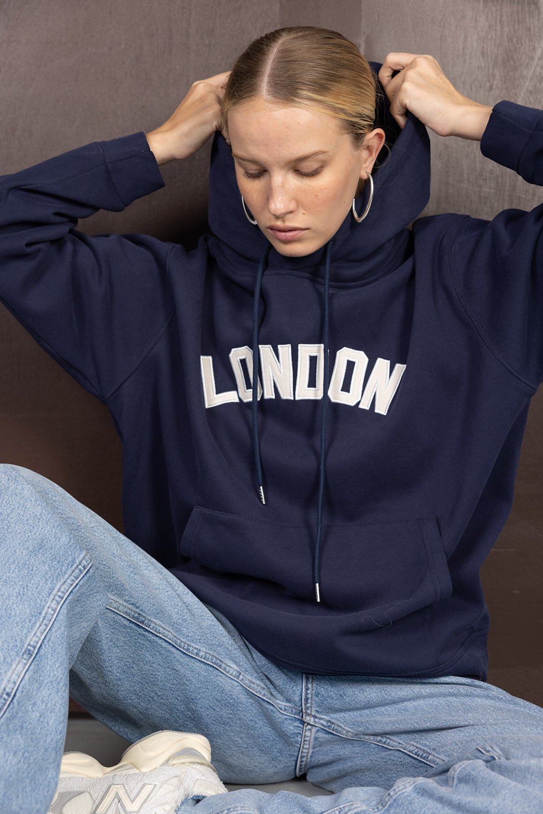 סווטשירט LONDON | כחול - TwentySix