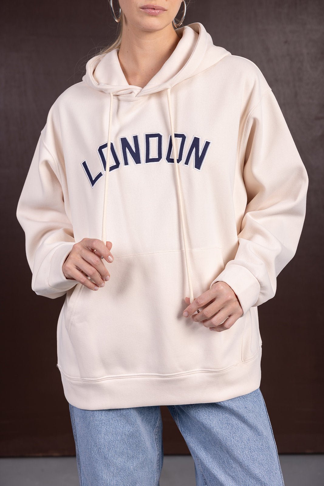 סווטשירט LONDON | קרם - TwentySix