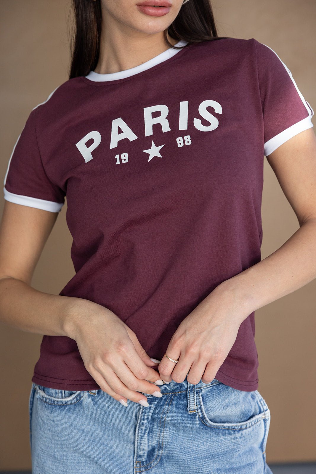 חולצת טי בורדו עם הדפס PARIS לאישה, ג'ינס בהיר אופנתי, אופנת נשים ונערות