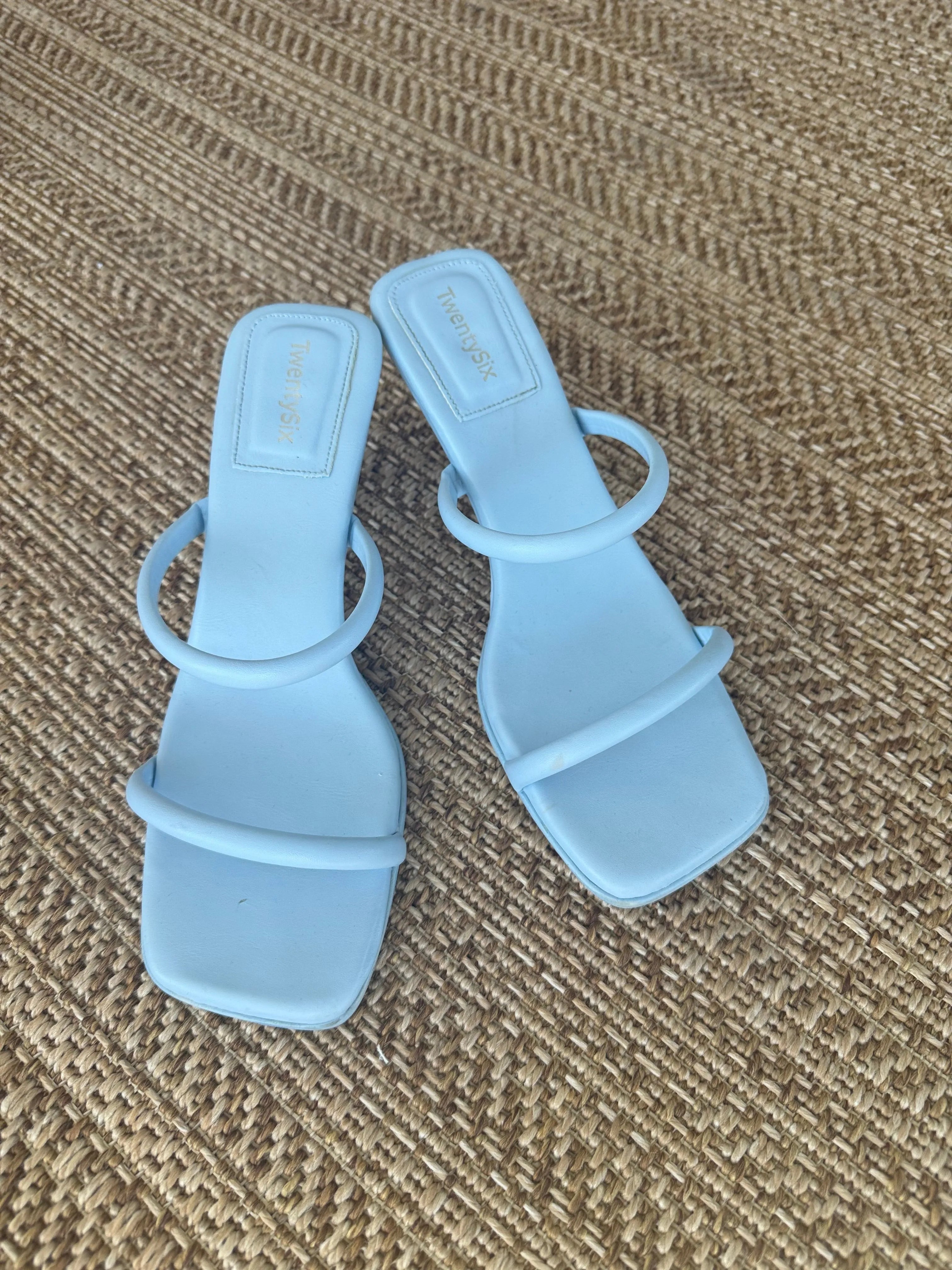 סנדל מרשל תכלת TwentySix 