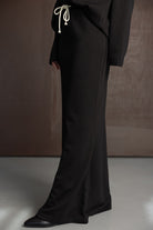 מכנסי טרנינג שחורים לנשים עם שרוך קשירה לבן, אופנה נוחה ויומיומית