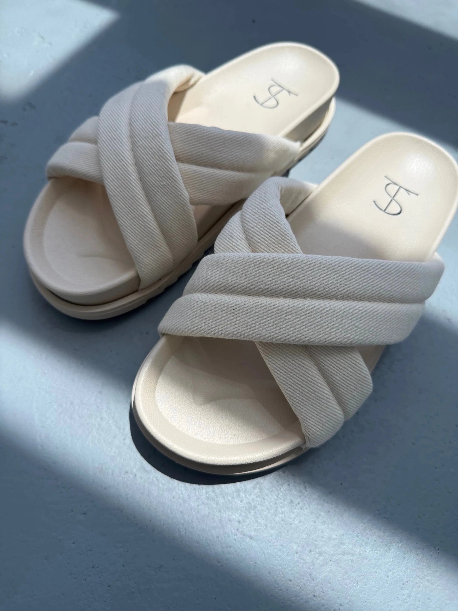 כפכף ג'ינס איקס בז' TwentySix 