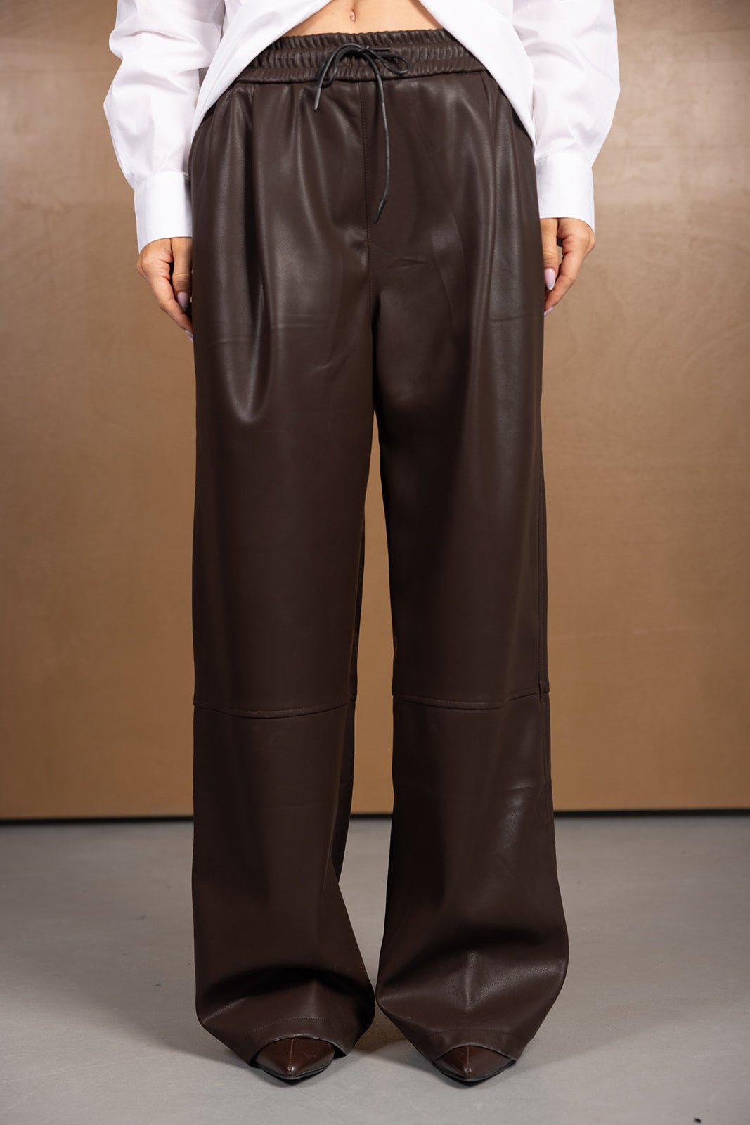 מכנסי עור חום רחבים לנשים, גומי במותן, אופנה טרנדית לנערות