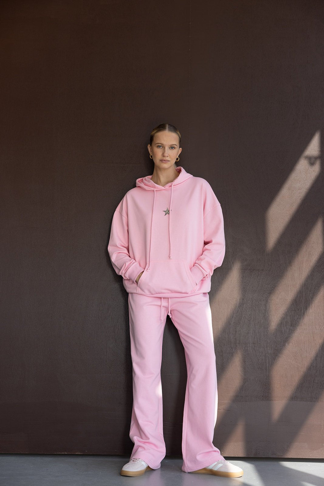 סווטשירט מתיו | ורוד - TwentySix