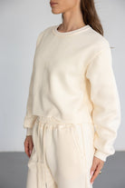 סט אימונית נשי בצבע שמנת, חולצה ארוכה ומכנסיים עם מותן גמישה, אופנת קז'ואל לנשים