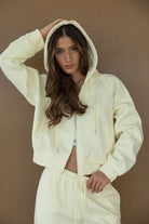 סווטשירט רוכסן נלי - TwentySix