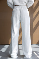 מכנסי טרנינג נשים אפורים בגזרה רחבה עם גומי במותן, אופנה לנערות