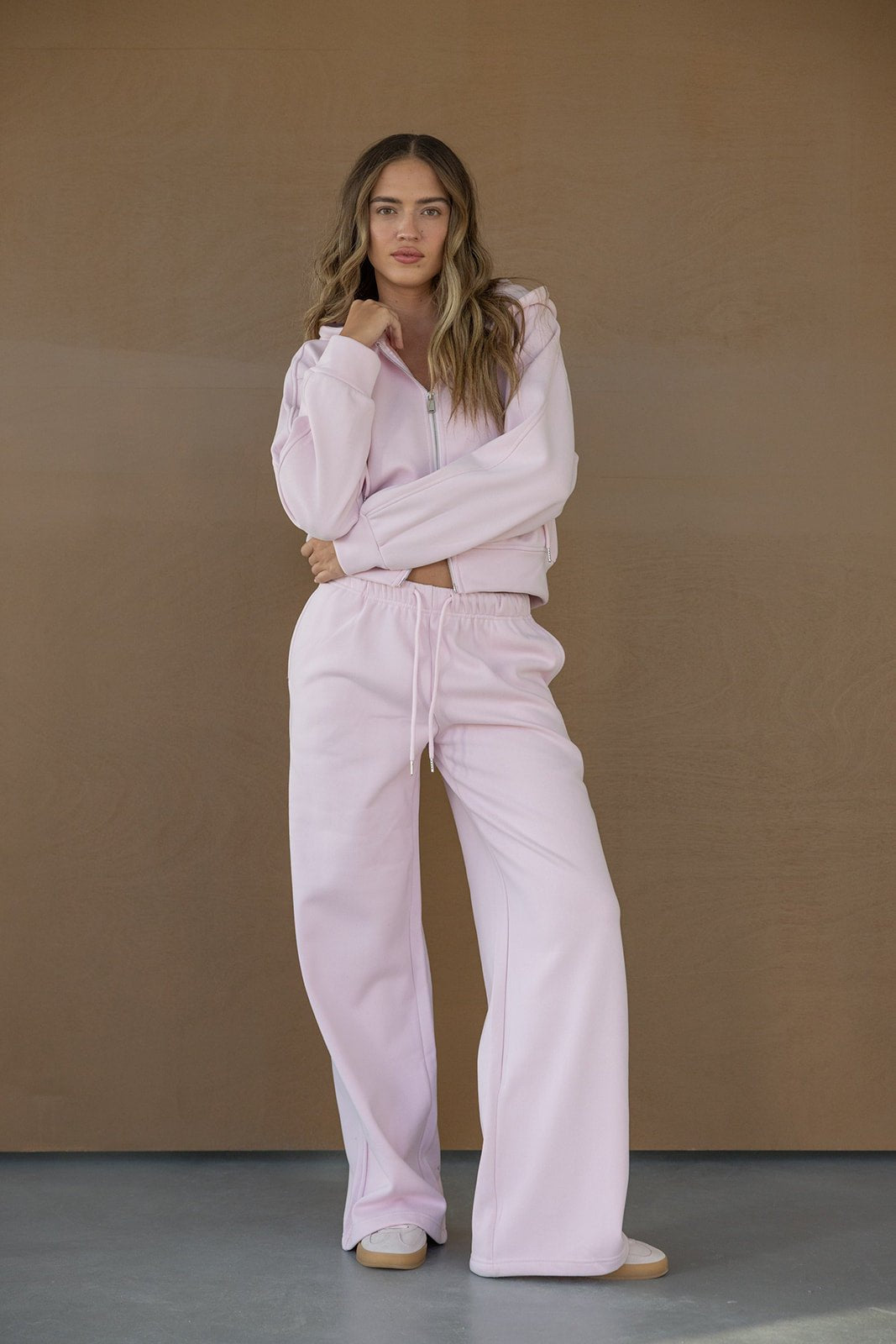 סווטשירט רוכסן נלי - TwentySix