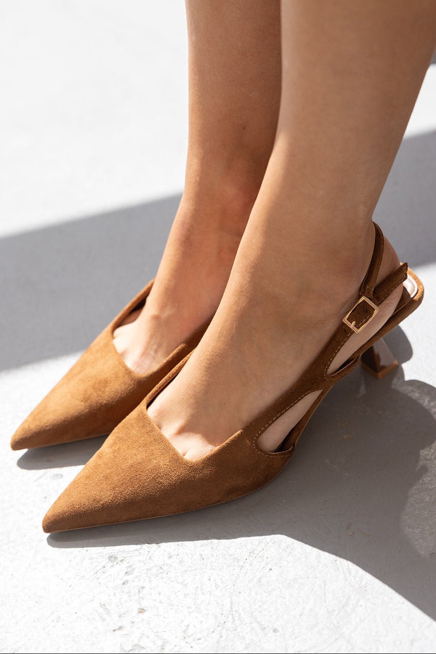 נעלי עקב חומות מעור זמש לנשים, עיצוב שפיץ עם רצועה ואבזם, אופנה טרנדית לנערות