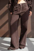 מכנסיים רחבים לנשים בצבע חום כהה עם תפרים לבנים אלגנטיים, אופנת קיץ לנערות