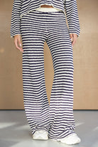 סט פסים לנשים, חולצה ומכנסיים רחבים מבד סריג בפסי שחור לבן, אופנת צעירות