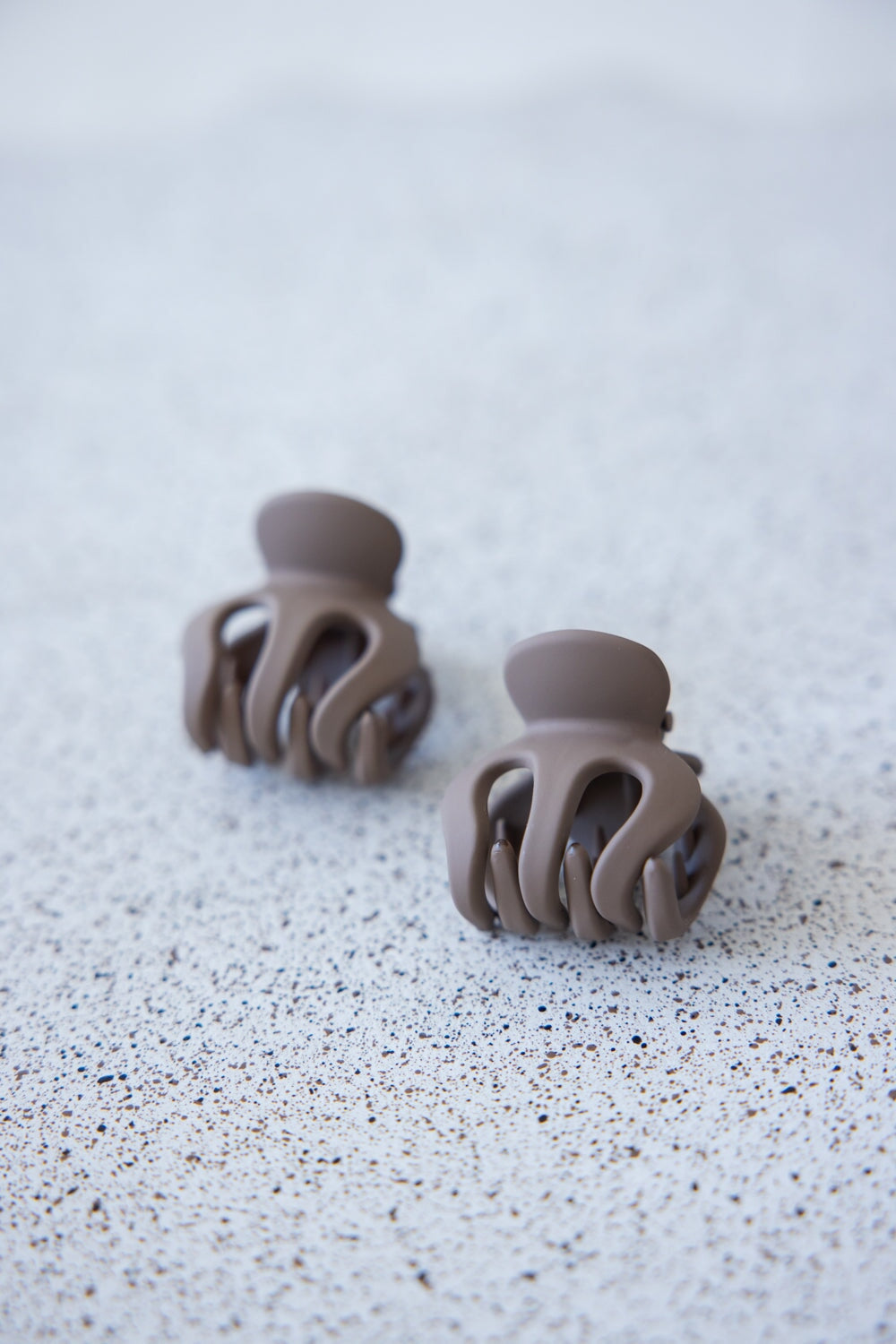 זוג קליפסים אמנדה TwentySix Mocca 